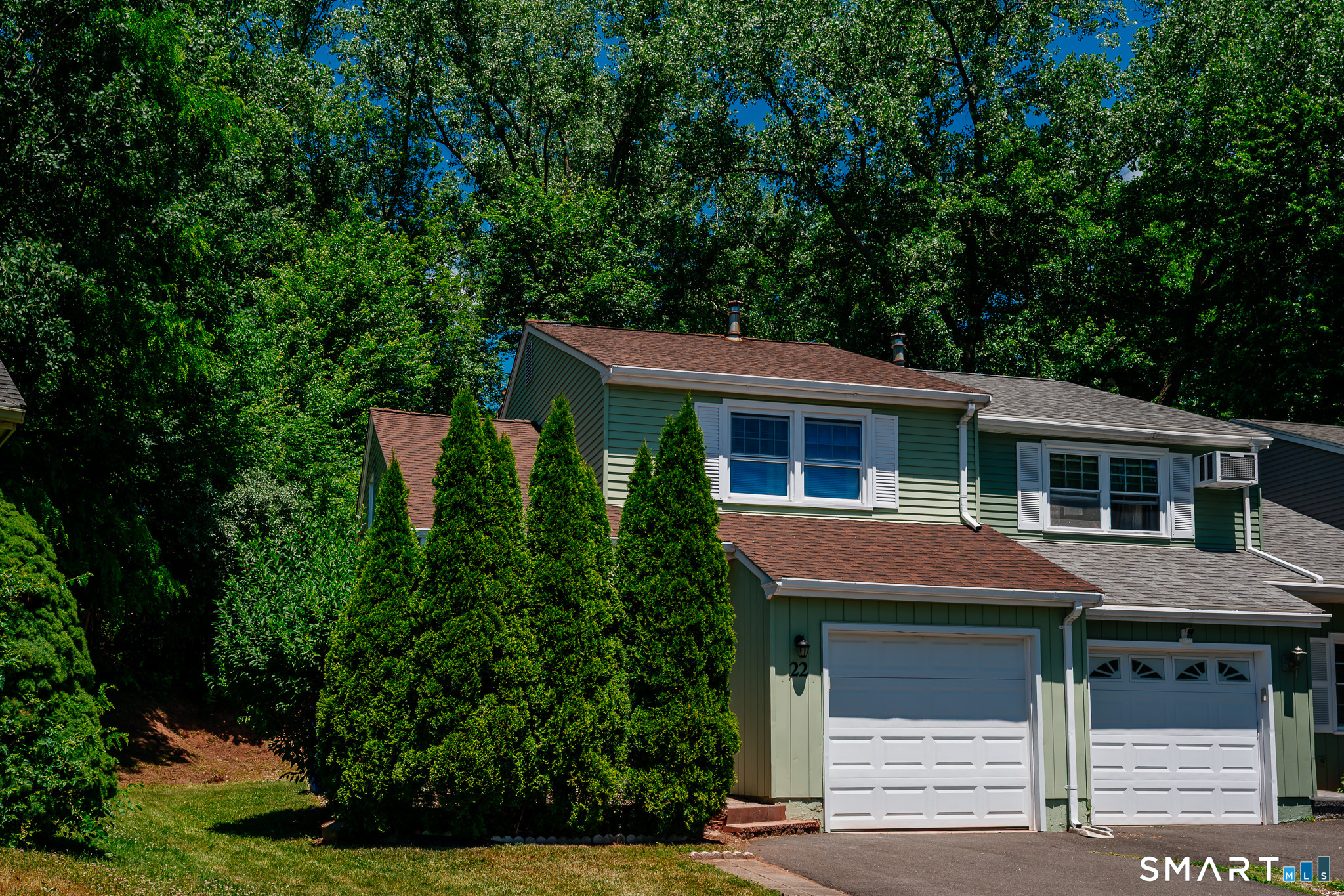 22 Pebble Court Newington CT 06111