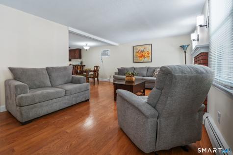 22 Pebble Court Newington CT 06111