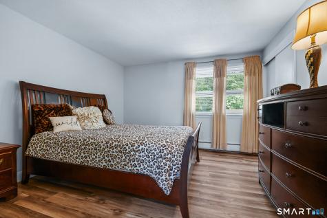 22 Pebble Court Newington CT 06111