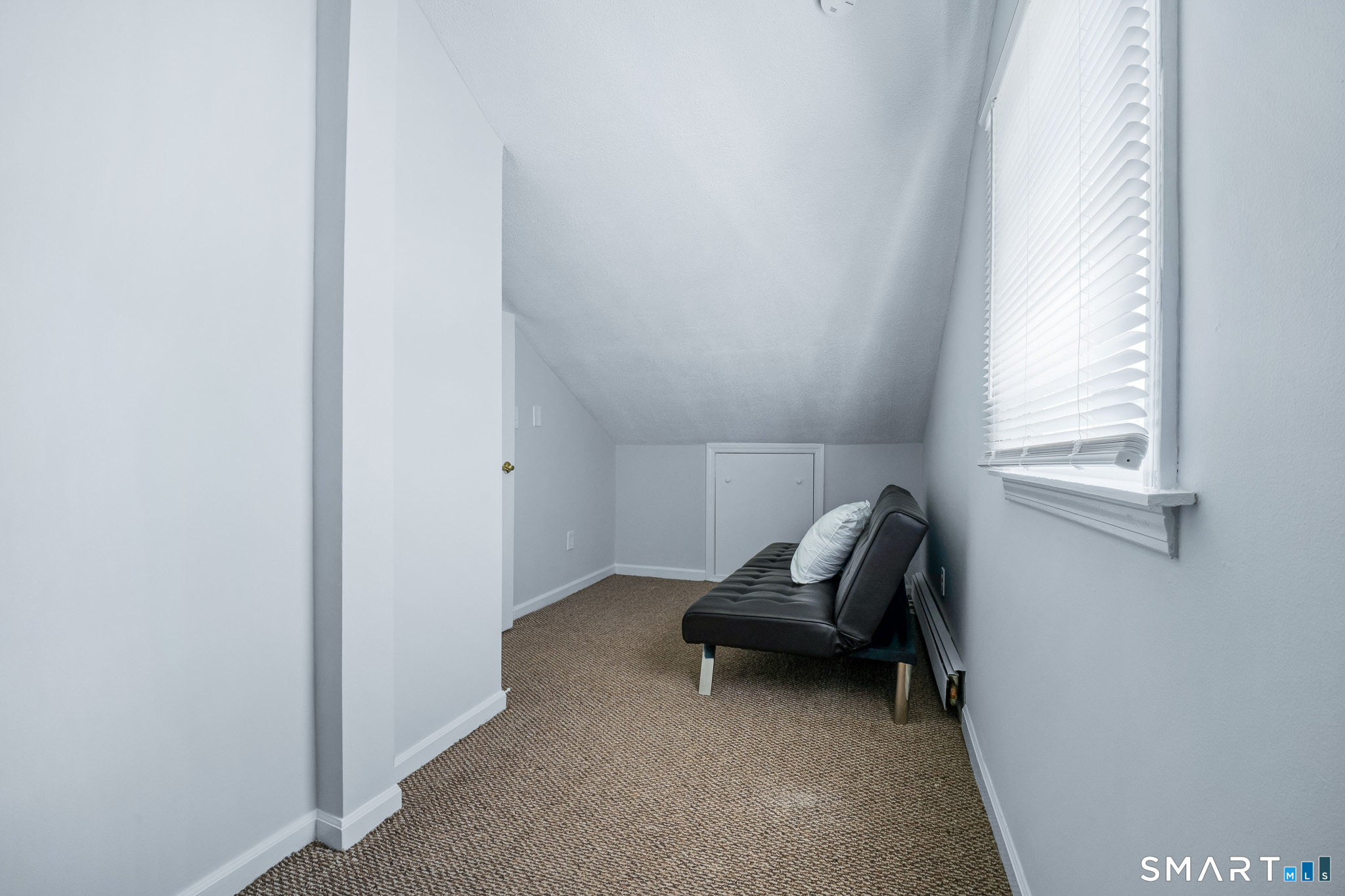 22 Pebble Court Newington CT 06111