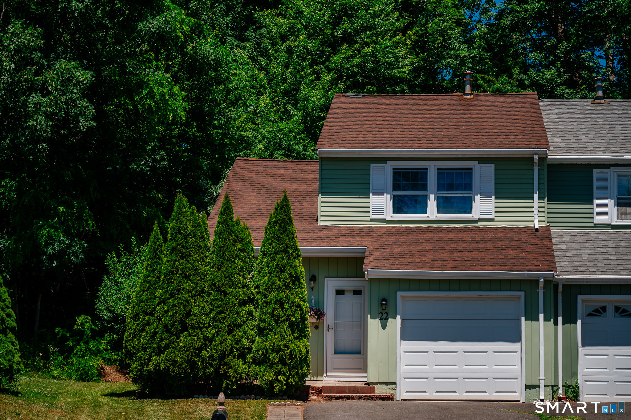 22 Pebble Court Newington CT 06111