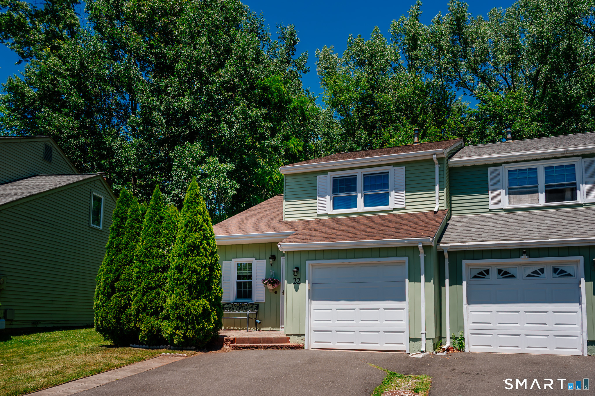22 Pebble Court Newington CT 06111