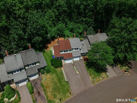 22 Pebble Court Newington CT 06111
