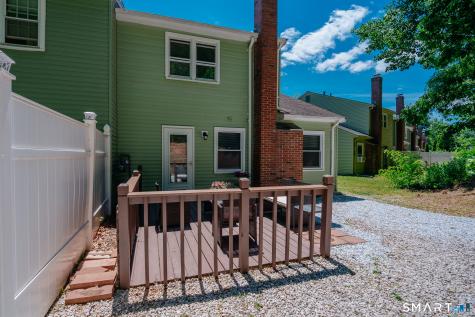 22 Pebble Court Newington CT 06111
