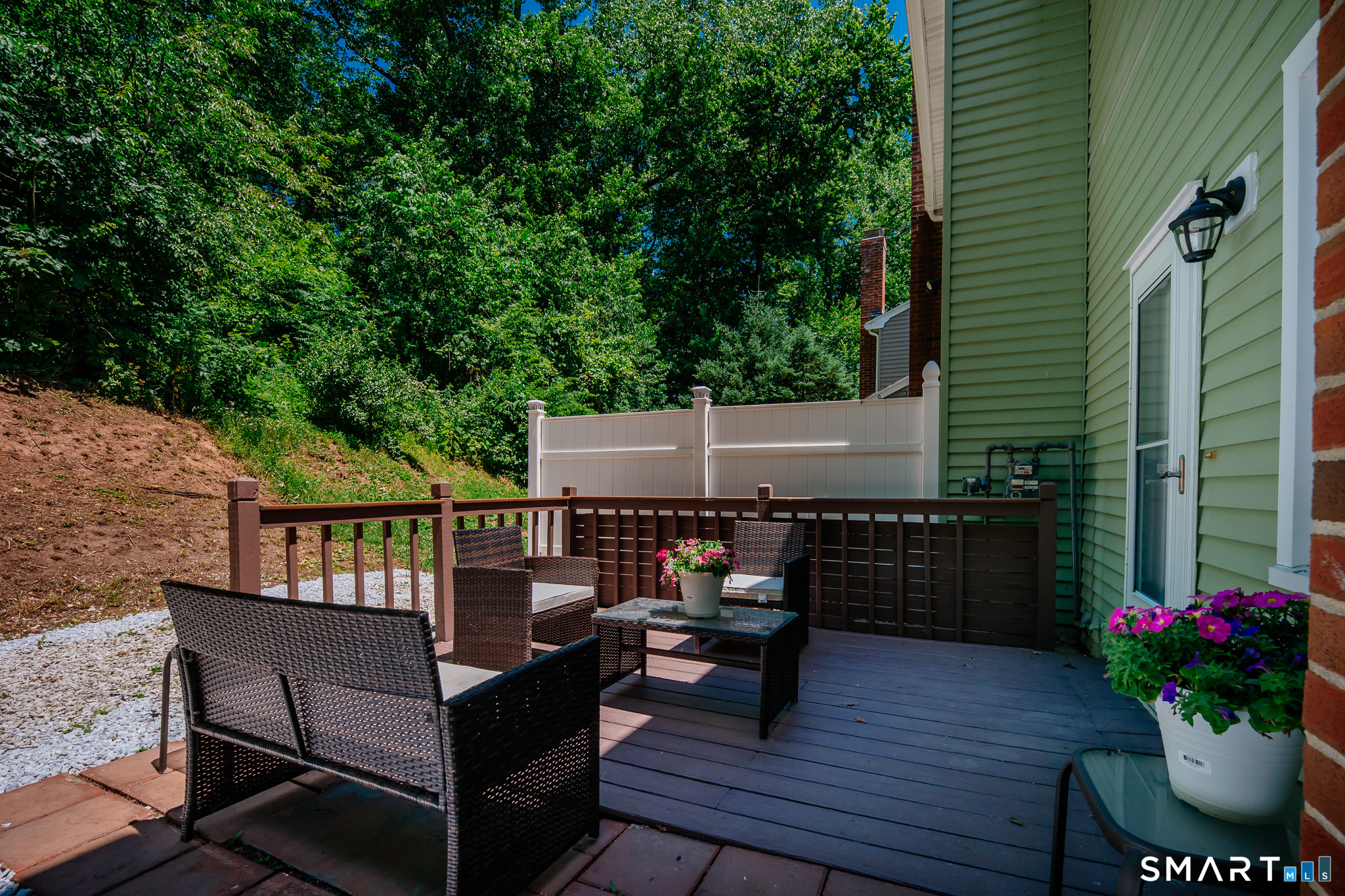 22 Pebble Court Newington CT 06111
