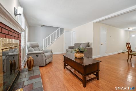 22 Pebble Court Newington CT 06111