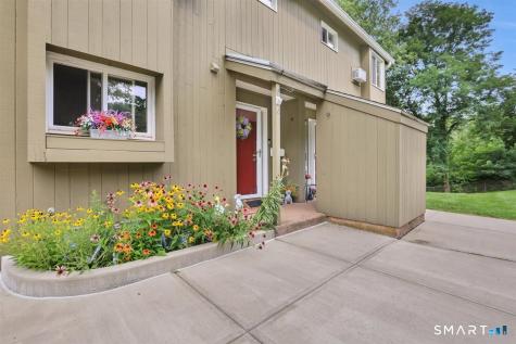 6 Mckenna Drive Middletown CT 06457