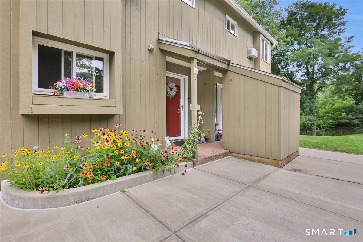 6 Mckenna Drive Middletown CT 06457