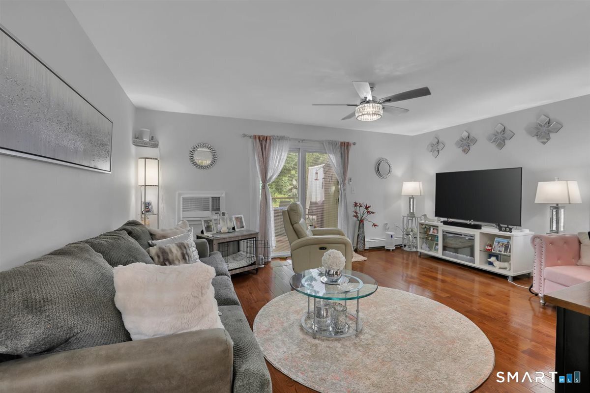 6 Mckenna Drive Middletown CT 06457