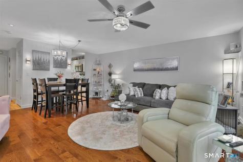 6 Mckenna Drive Middletown CT 06457