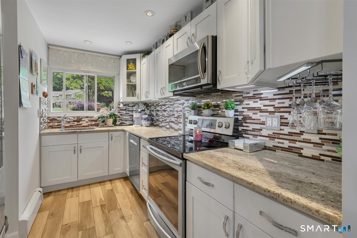 6 Mckenna Drive Middletown CT 06457