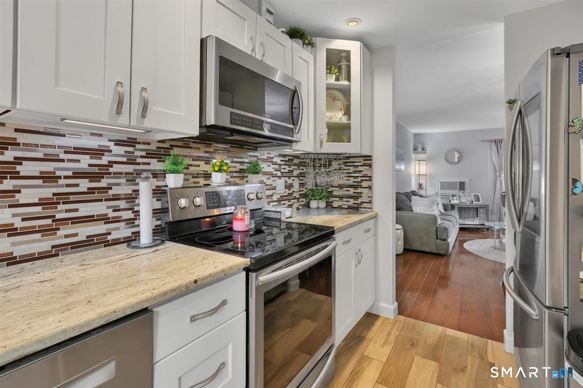 6 Mckenna Drive Middletown CT 06457
