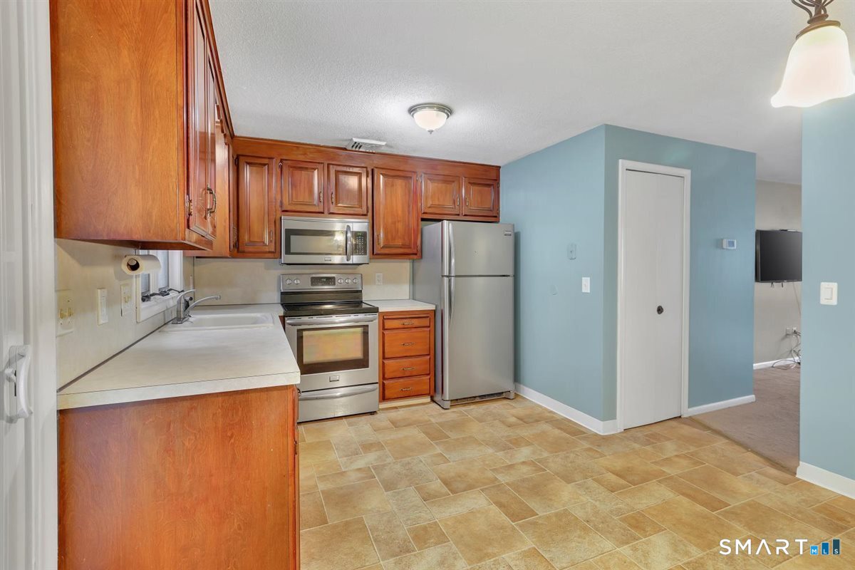 3 Saint Marc Circle South Windsor CT 06074