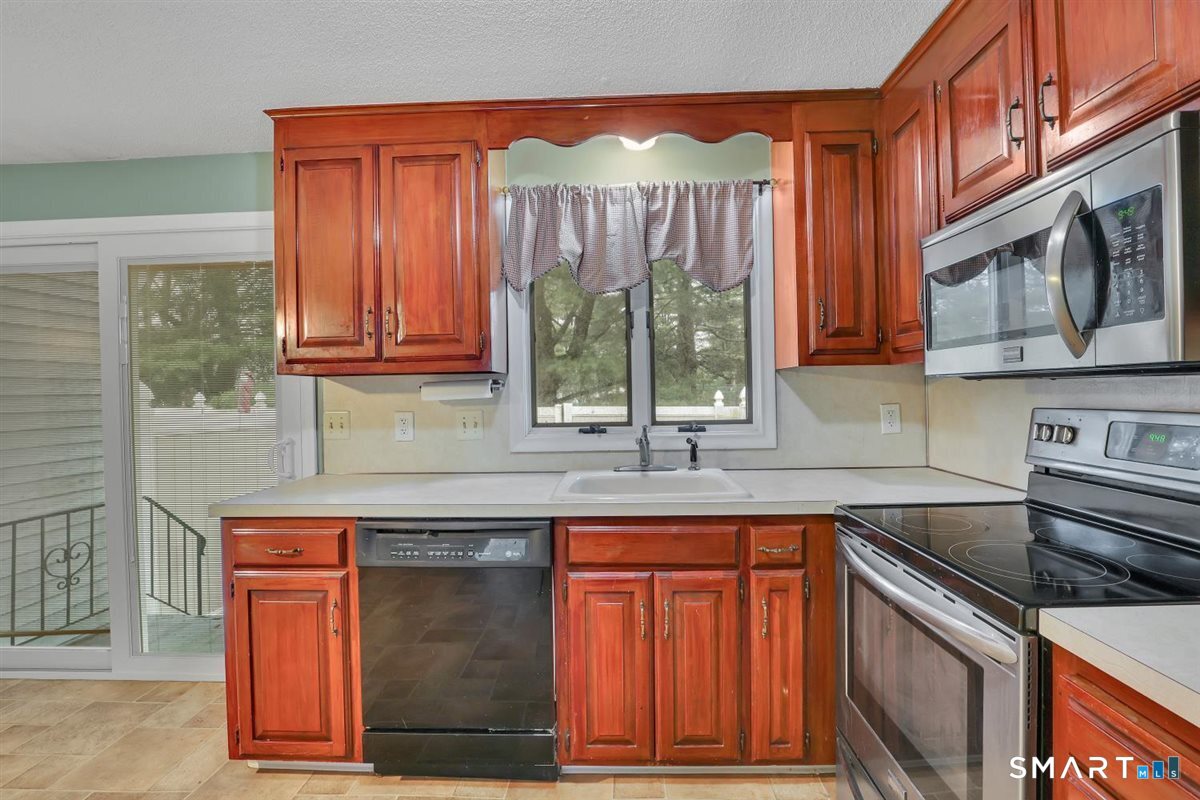 3 Saint Marc Circle South Windsor CT 06074