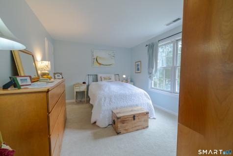 5 Parkwoods Drive Norwich CT 06360