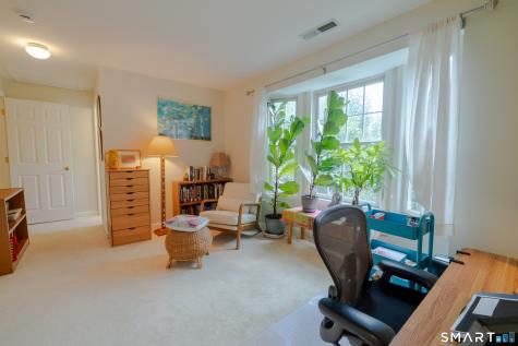 5 Parkwoods Drive Norwich CT 06360