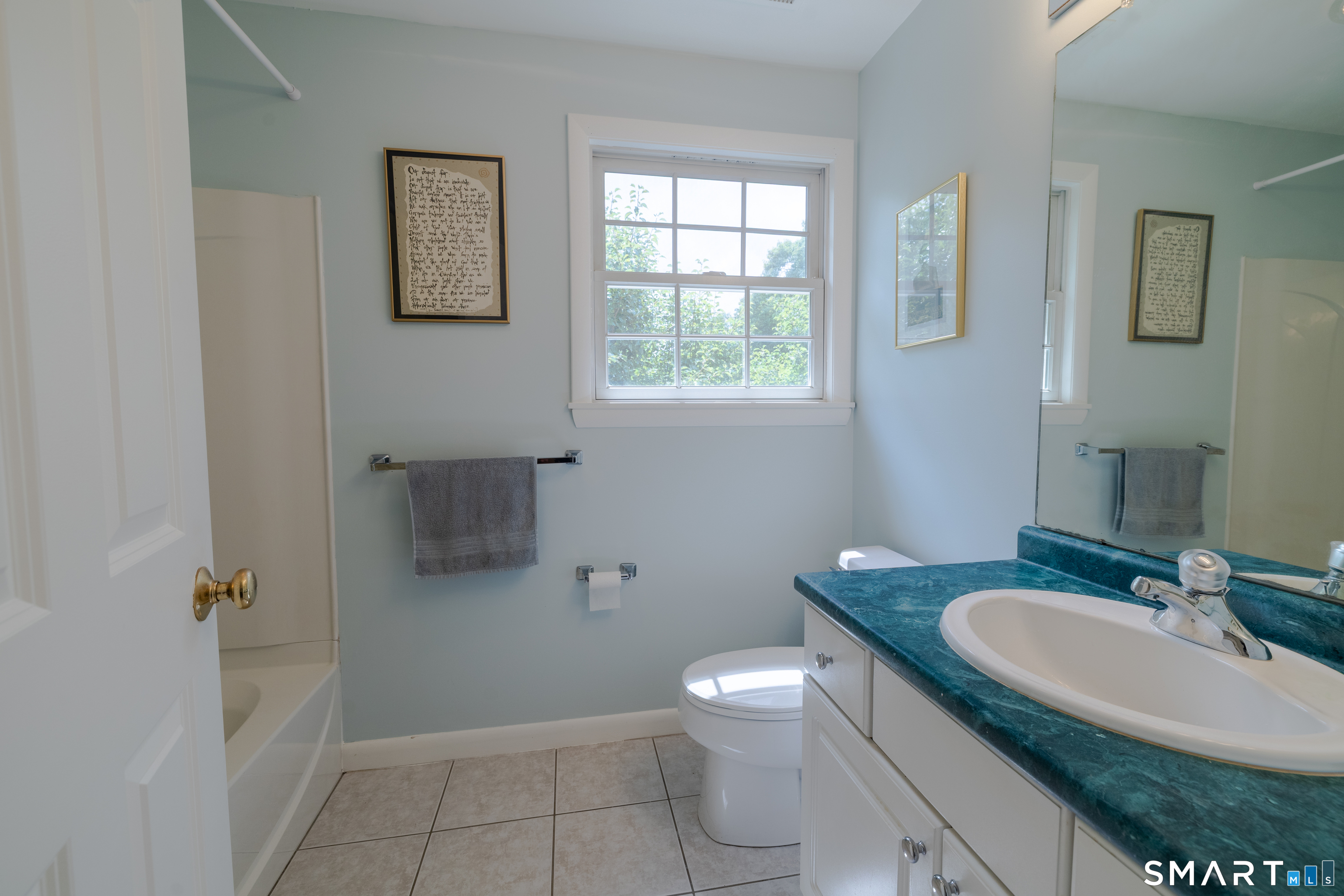 5 Parkwoods Drive Norwich CT 06360