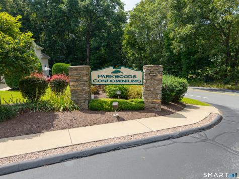 5 Parkwoods Drive Norwich CT 06360