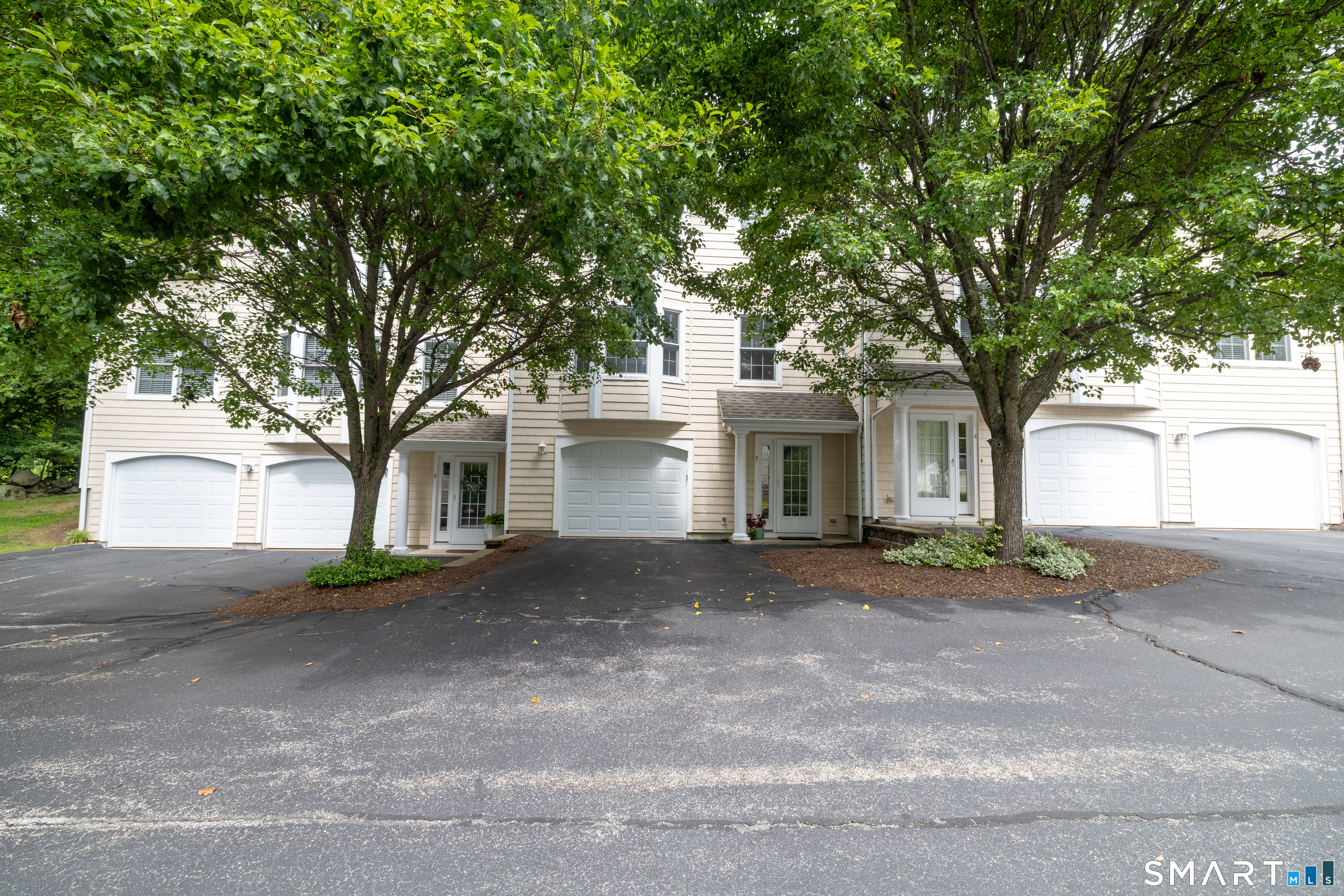 5 Parkwoods Drive Norwich CT 06360