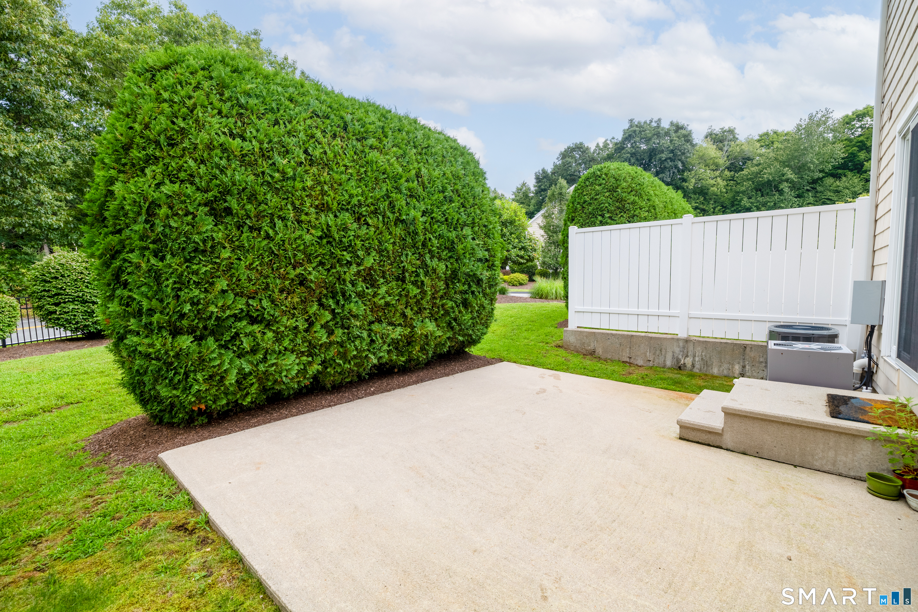 5 Parkwoods Drive Norwich CT 06360
