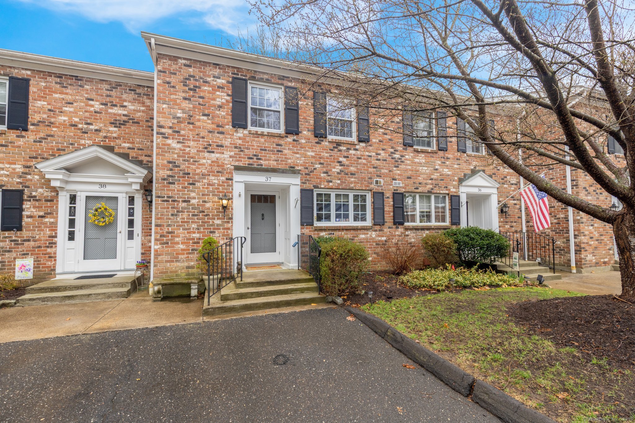 37 Tunxis Village Farmington CT 06032