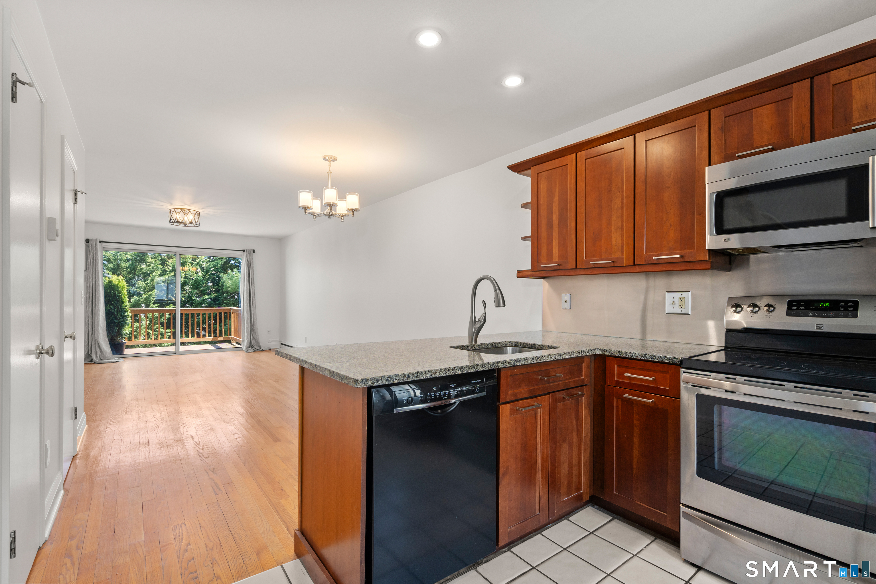 48 Dean Street Stamford CT 06902