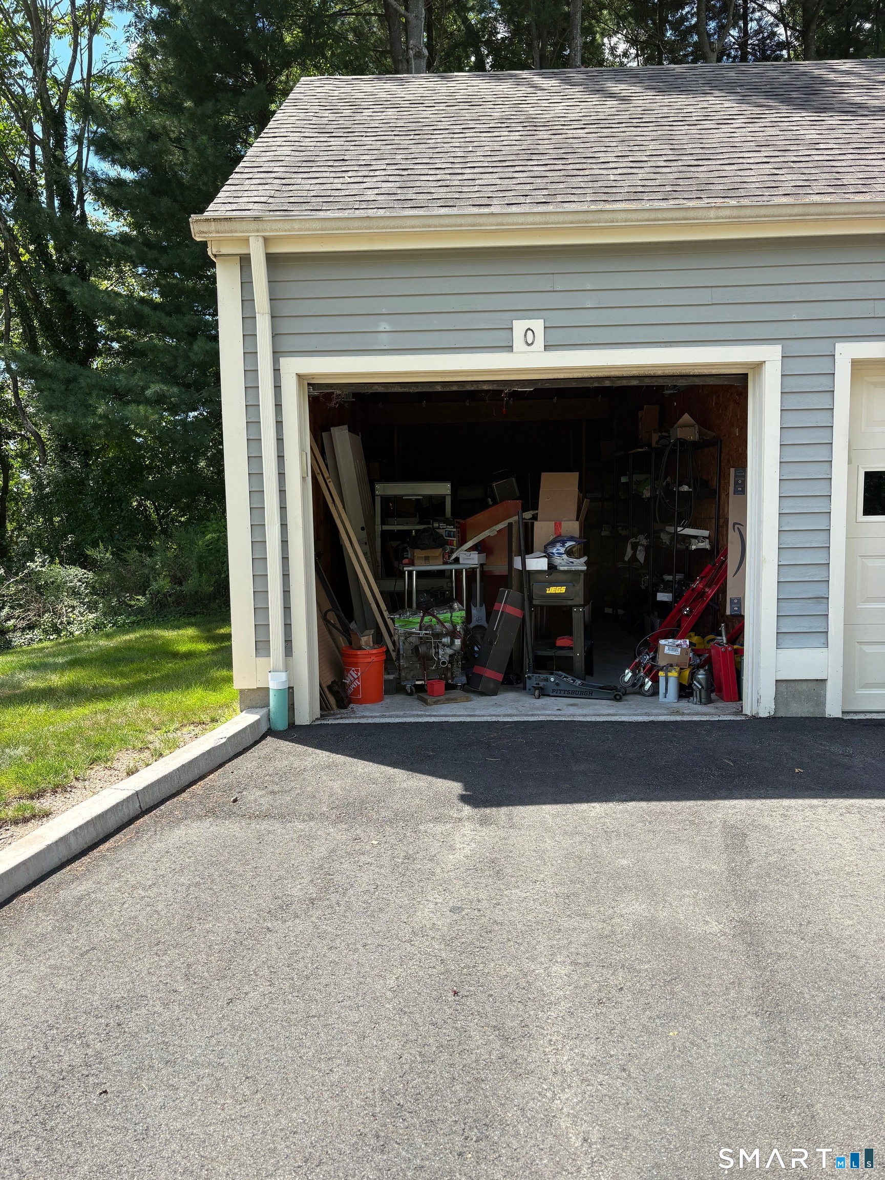 90 Manorwood Drive Branford CT 06405