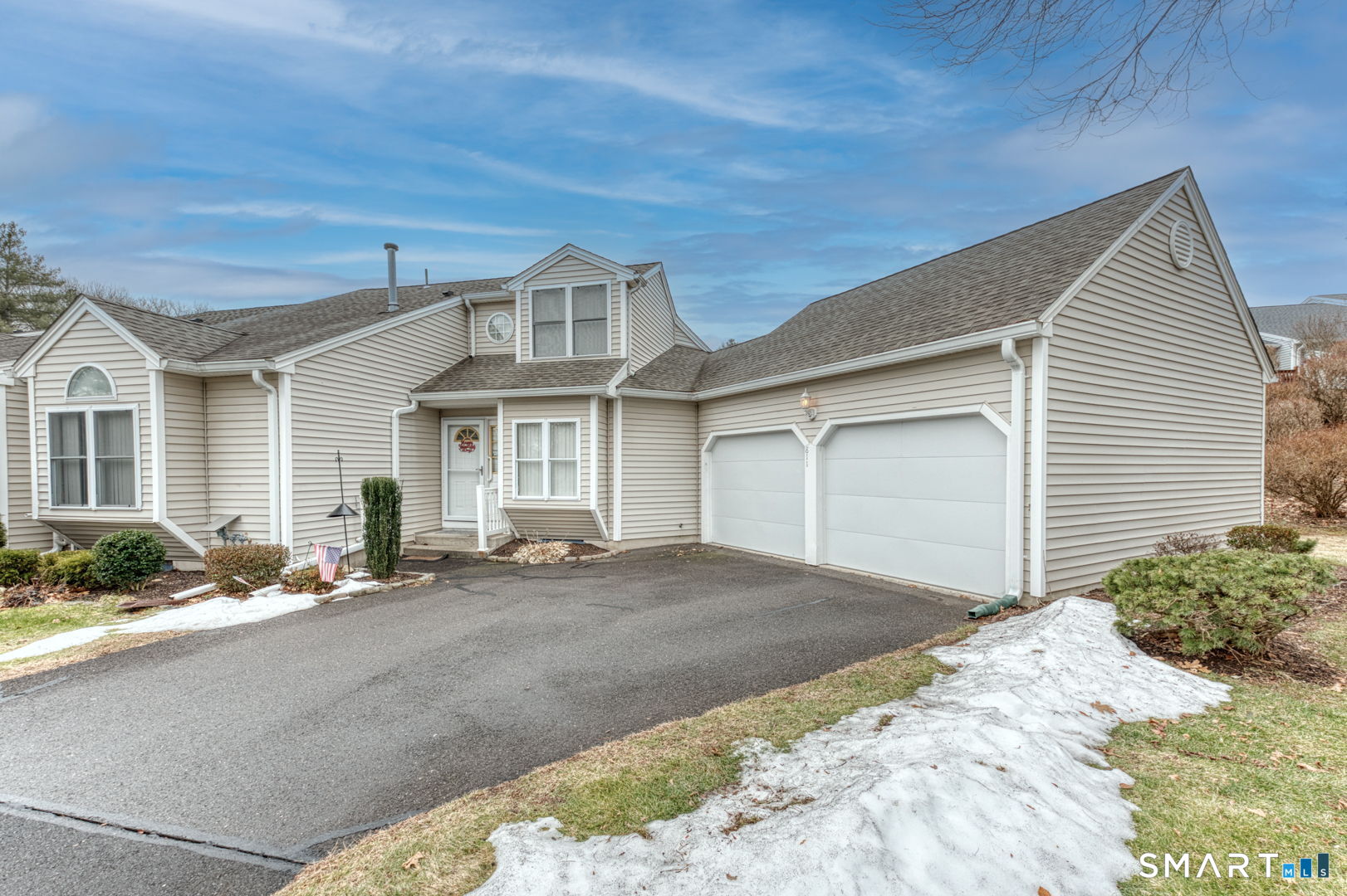 Southington CT, 811 Village Road, Unit 811