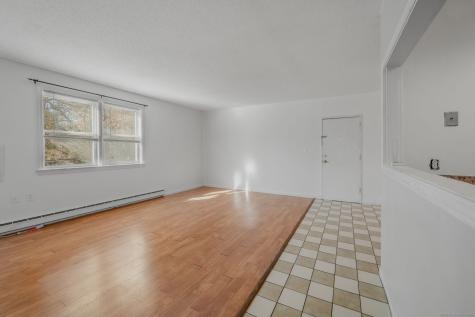 111 Niles Hill Road New London CT 06320