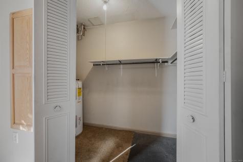 111 Niles Hill Road New London CT 06320