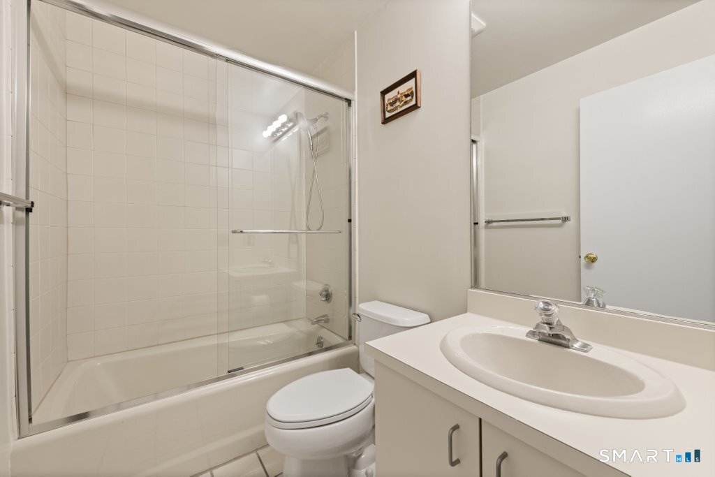 2289 Bedford Street Stamford CT 06905