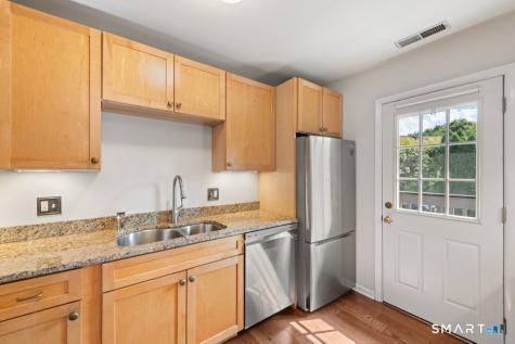 2289 Bedford Street Stamford CT 06905