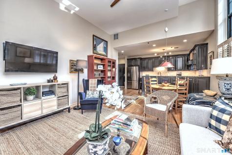 1 Indian Neck Avenue Branford CT 06405