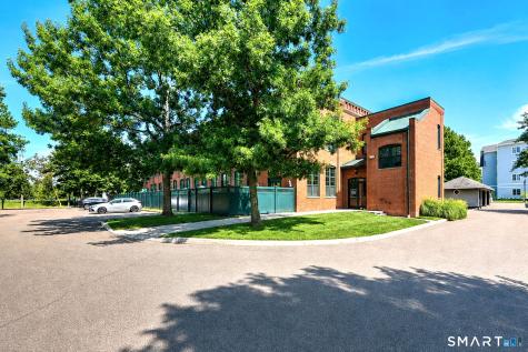1 Indian Neck Avenue Branford CT 06405