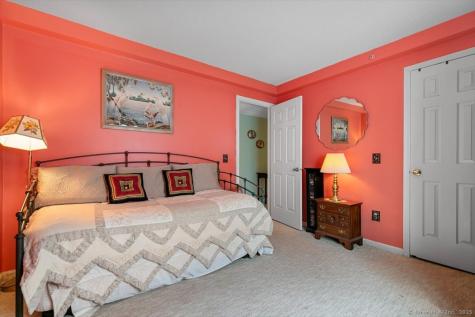 2 Mansfield Grove Road East Haven CT 06512
