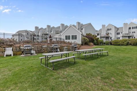 2 Mansfield Grove Road East Haven CT 06512