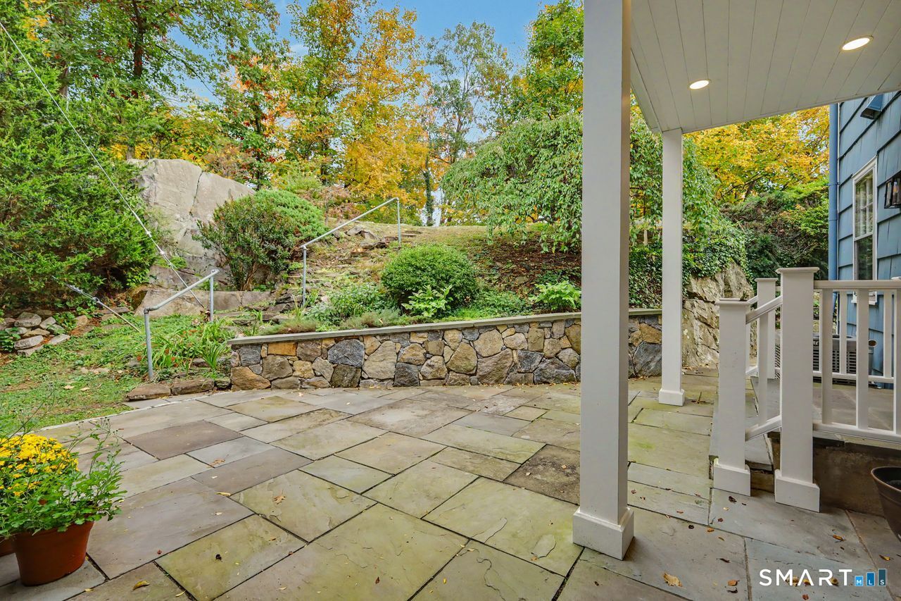102 Valley Road Greenwich CT 06807