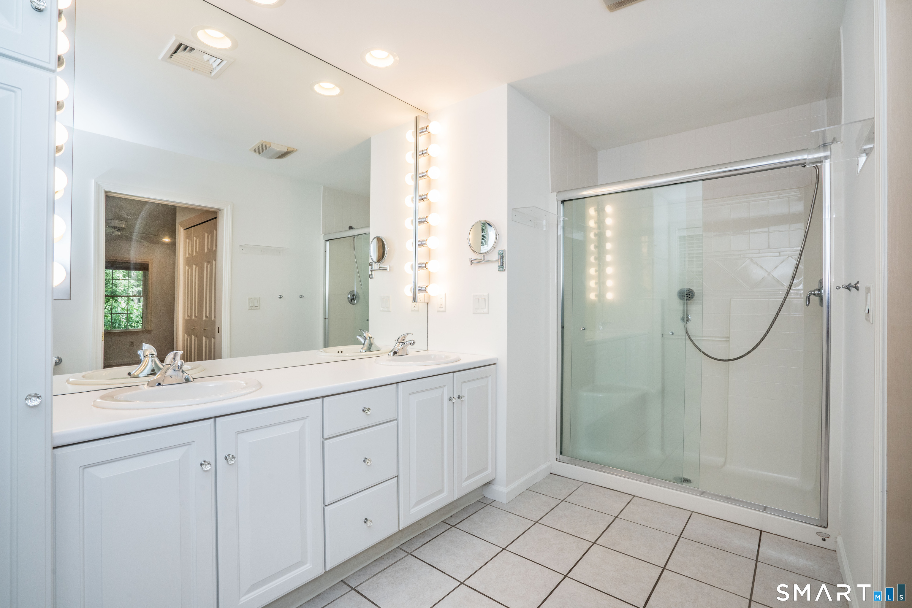 26 Shipston Drive West Hartford CT 06117