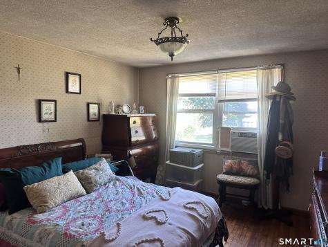 364 Main Street East Haven CT 06512