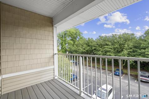 468 Main Street East Lyme CT 06357