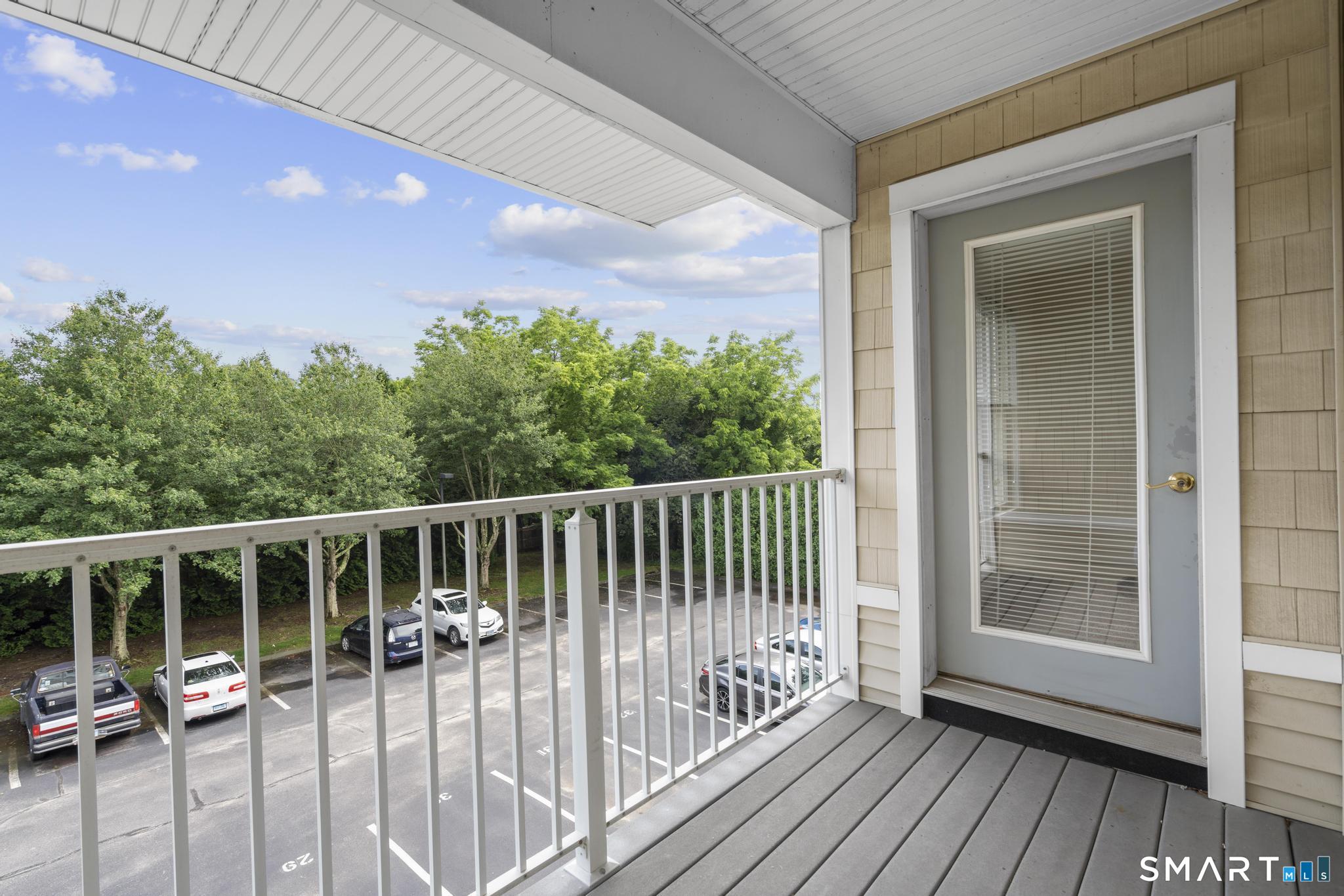 468 Main Street East Lyme CT 06357