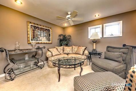 11 Priorwood Gardens Cromwell CT 06416