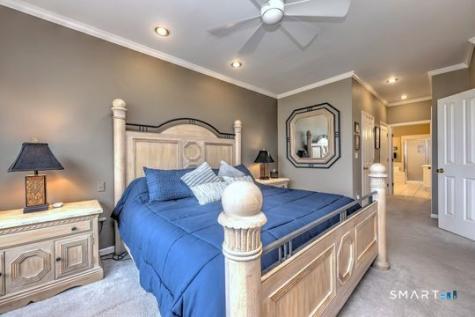 11 Priorwood Gardens Cromwell CT 06416