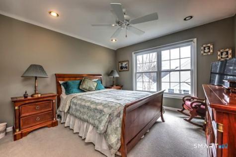 11 Priorwood Gardens Cromwell CT 06416