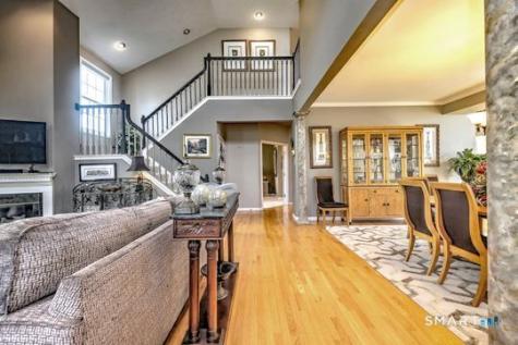 11 Priorwood Gardens Cromwell CT 06416