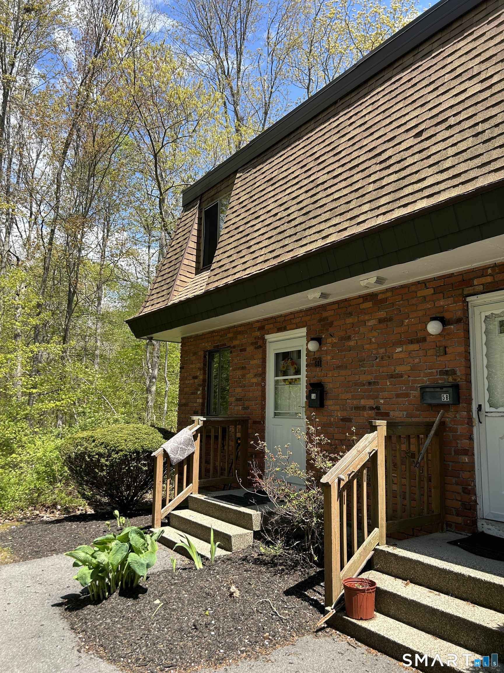11 King Arthur Drive East Lyme CT 06357