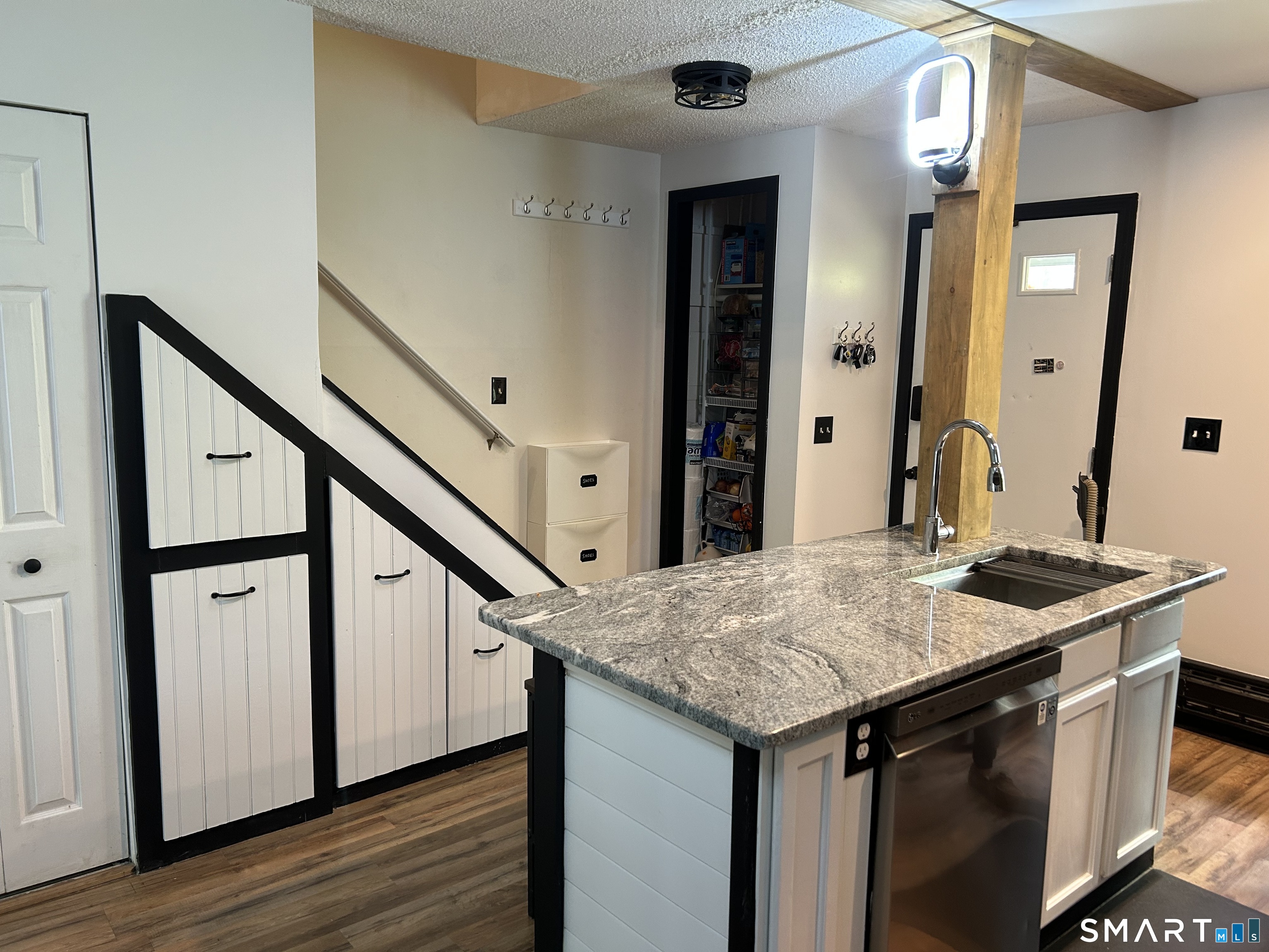 11 King Arthur Drive East Lyme CT 06357