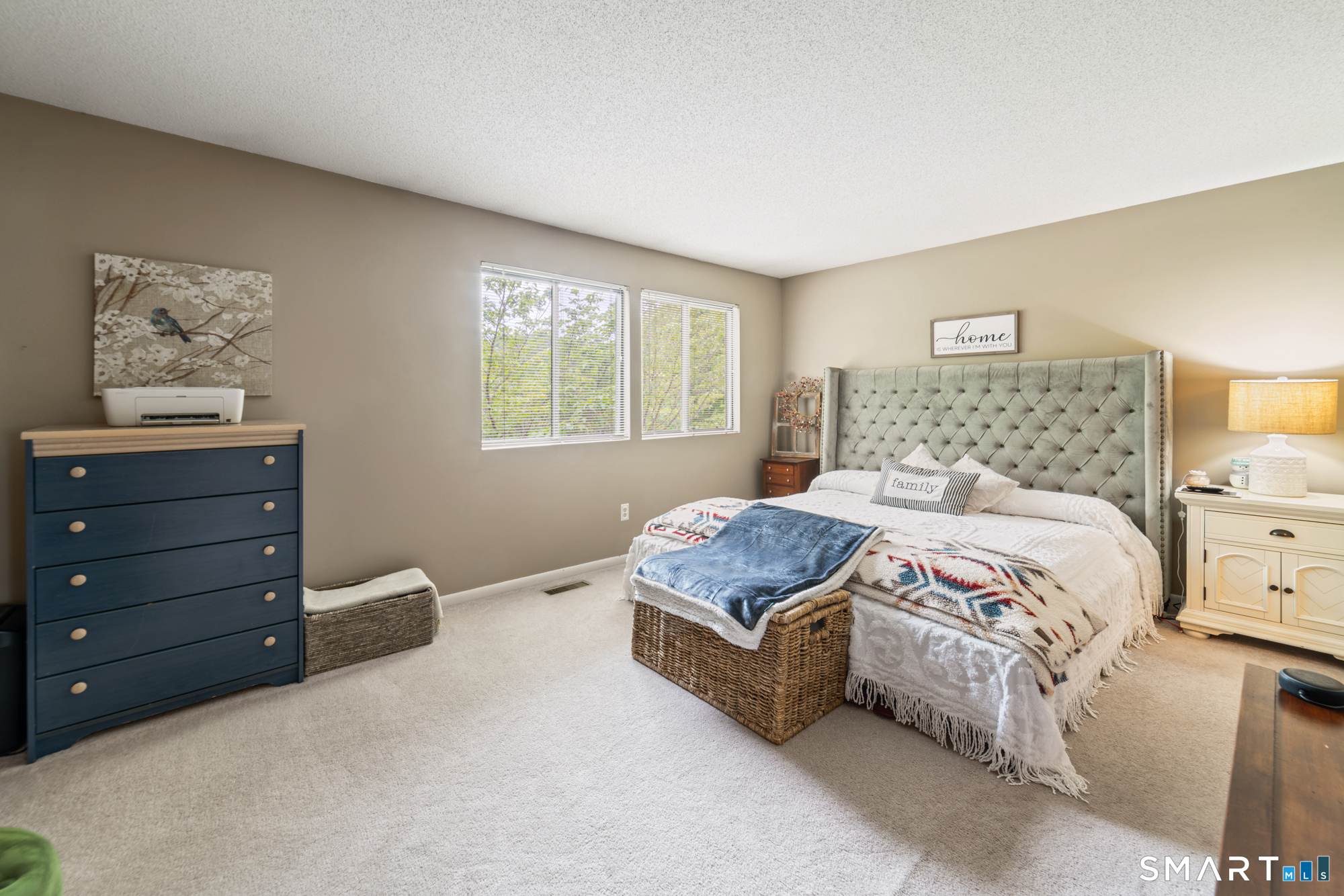2 Whirling Dun Canton CT 06019