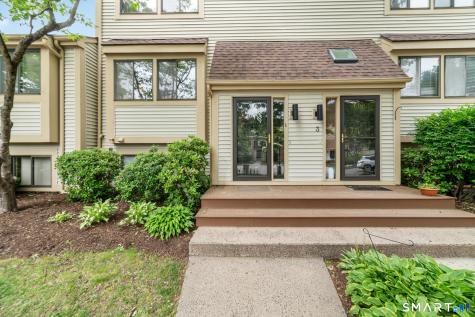 2 Whirling Dun Canton CT 06019