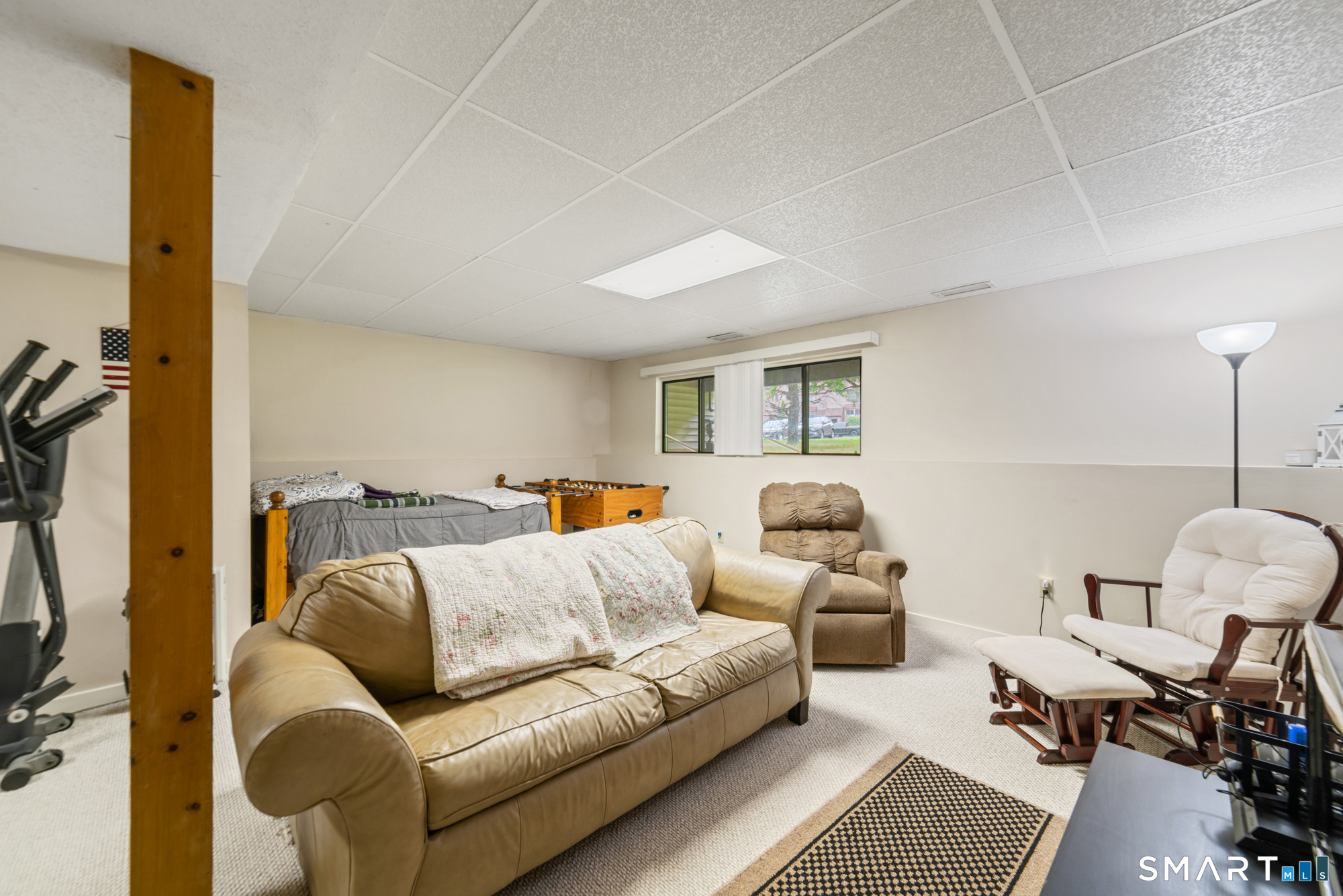 2 Whirling Dun Canton CT 06019